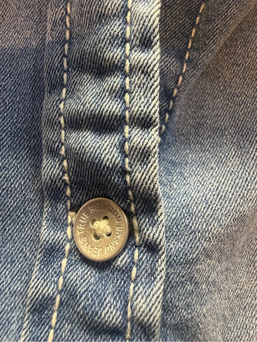True Religion Men’s Medium Blue Denim Shirt Horseshoe Back